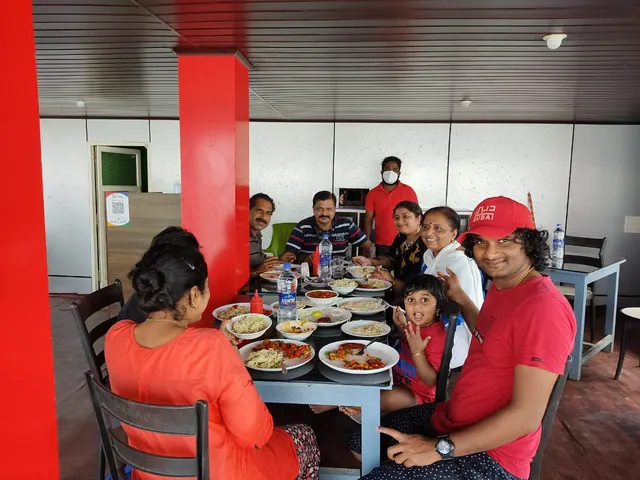 Poovar Boating Cruise – guests and backwater views