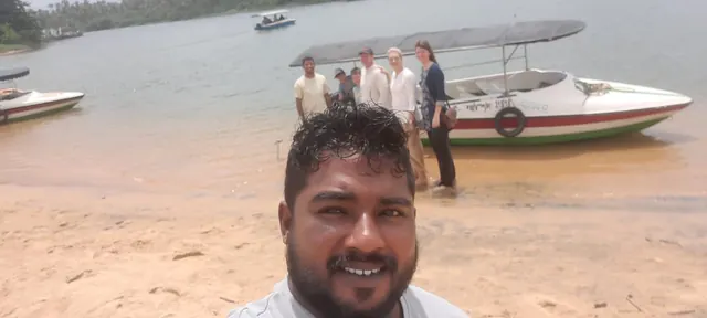 Poovar Boating Cruise – guests and backwater views